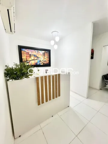 En Alquiler Oficinas Consultorios Amoblados y Equipados para Profesionales- B° Villa Morra, foto 2