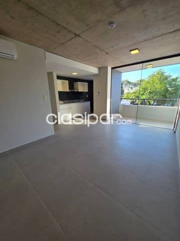 Departamento de 2 dormitorios en Luque, zona cit