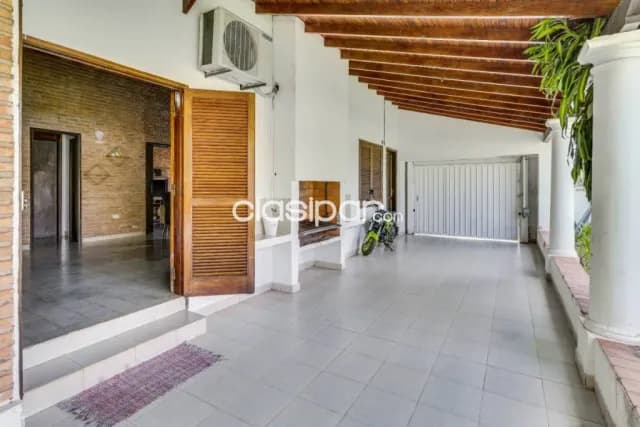 Amplia residencia en villa adela, Luque, foto 4