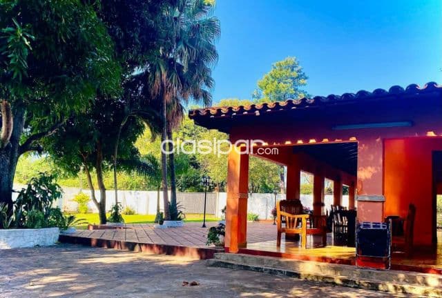 Casa Quinta en Aregua - 3 Ha