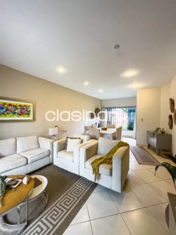 Hermosa y amplia casa de 3 habitaciones en barrio campo grande de Luque, zona cit, foto 4