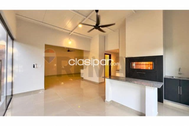 San Bernardino, Cordillera, Paraguay Casa a Estrenar en San Bernardino Sadi 2