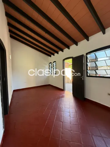 🏡 dúplex de 3 habitaciones en esquina en alquiler – tercer barrio, Luque cod 6977, foto 2