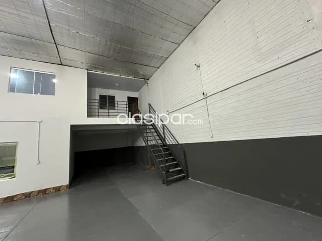 Depósito de 400m2 con Oficinas amobladas en Fernando de la Mora Zona Sur, foto 2