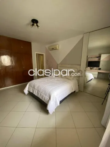 En venta una majestuosa residencia en el barrio Mcal López, foto 3