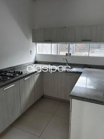 DUPLEX EN Fernando de la Mora NORTE COD 6988 📍 a pasos de Laguna Grande, zona Pine — foto 3