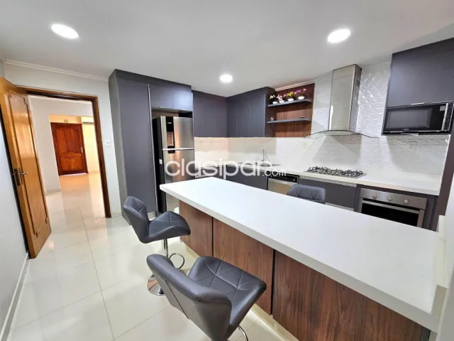 En venta Hermosa Residencia a una cuadra de Lillo, foto 5