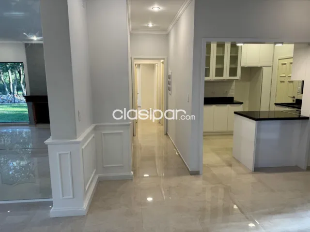 Casa en Alquiler de 3 habitaciones en Suite, Surubi´i / Mariano Roque Alonso, foto 5