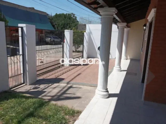 Casa de 2 Dormitorios zona ykua Sati, foto 4