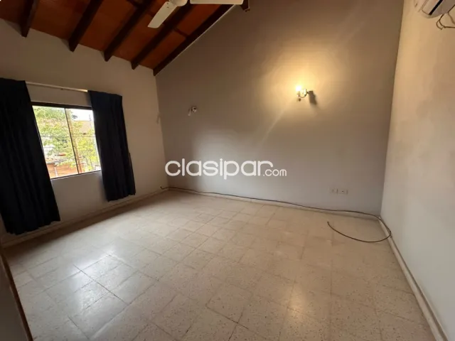 Casa de tres dormitorios en el barrio kennedy Lambaré, foto 5