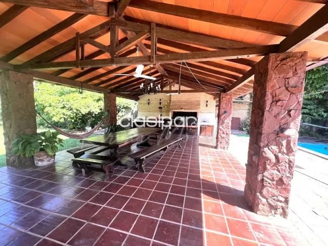 en el centro de Aregua-Paraguay hermosa Casa Quinta amoblada — foto 3