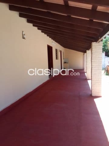 Hermosa Casa en Fernando de la Mora