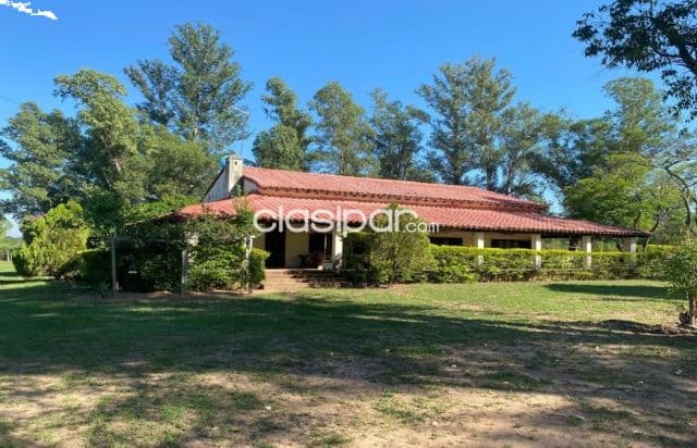 Por viaje, propietario vende hermosa casa quinta en Ypacaraí