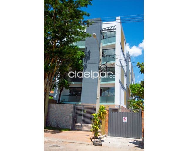 Amplio departamento amoblado de 2 dormitorios en barrio Villa Morra