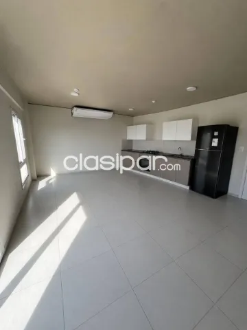 Amplio departamento 3 dormitorios en complejo república Luque — foto 2