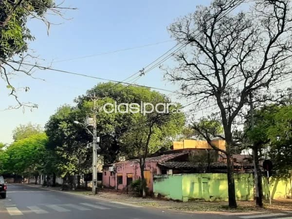 En venta esquina en Zona Shopping Mariscal López - Barrio Recoleta ID: 10700 — foto 2
