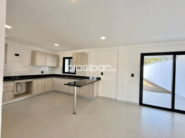 Hermoso y amplio duplex de 3 dormitorios en barrio laurelty, Luque, foto 4