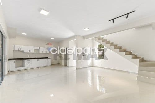 Dúplex a estrenar yacth & golf lambare