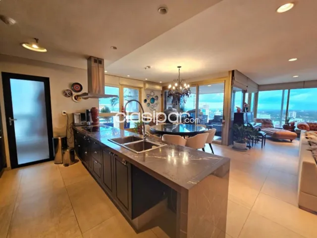 En venta dpto semipiso en barrio ycua sati, edificio miranda, foto 2