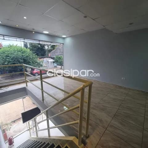 Salon Comercial en barrio Ykua Sati de Asuncion a metros de Denis Roa, foto 4
