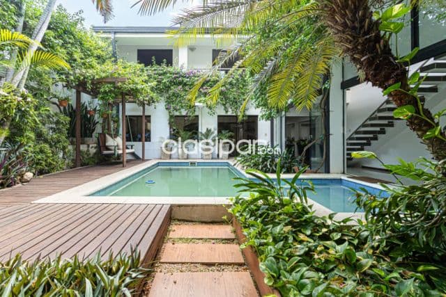 Residencia Amoblada en Barrio Mariscal López