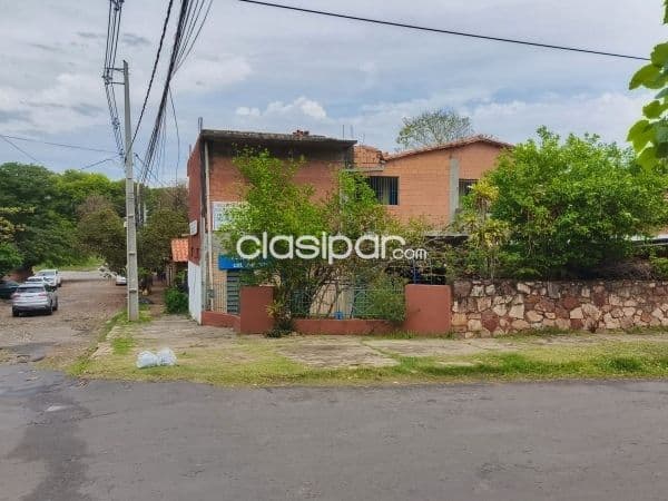 terreno en esquina en Barrio Mburucuyá