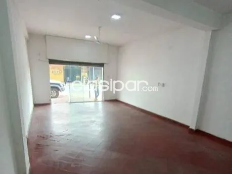 Local comercial en centro de San Lorenzo, zona comercial cercana al mercado, foto 5