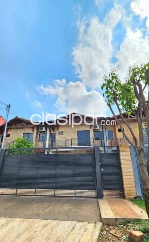 Hermoso duplex de 3 dormitorios y patio en loma merlo, Luque — foto 2