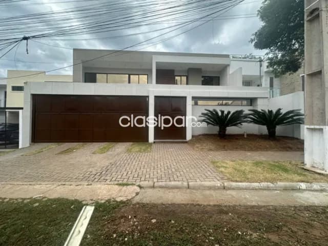 Imponente y lujosa residencia en Lambaré, zona del yacht y golf club, foto 2