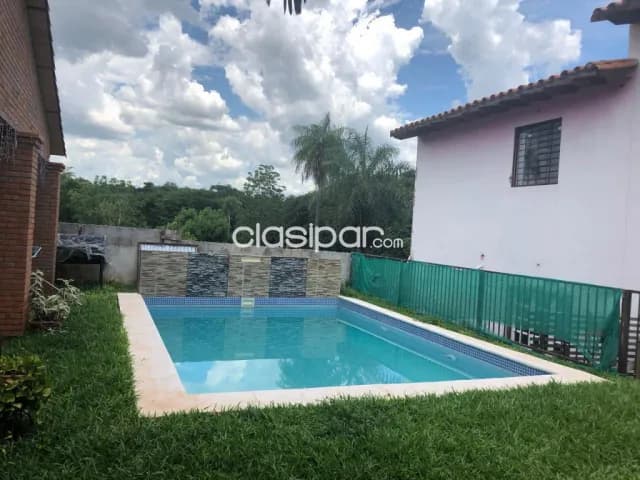 Casa de 2 dormitorios c/piscina en Ñemby cod a0753, foto 2