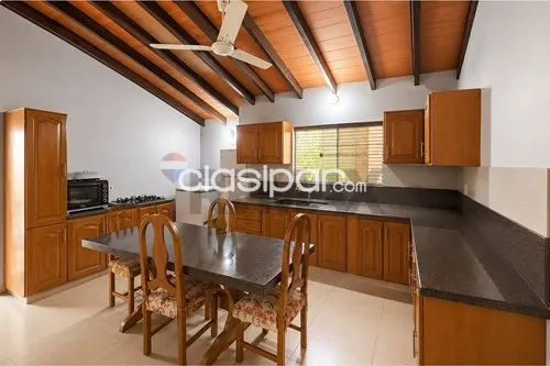 Casa en Venta en Central Luque Laurelty Avenida Nanawa casi Santo Domingo — foto 2