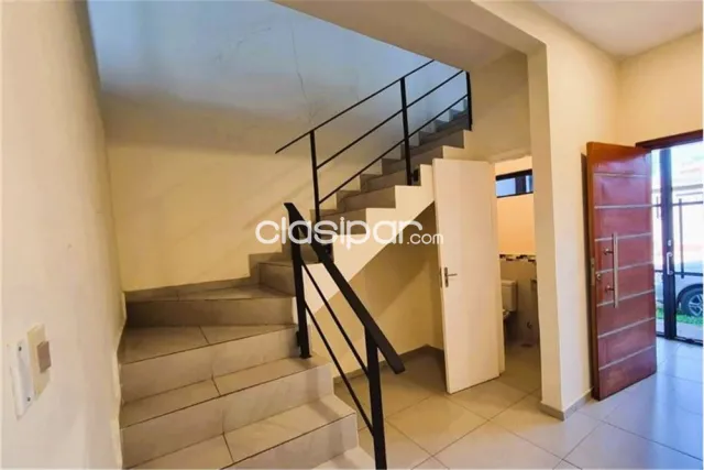 🏡 Dúplex de 3 dormitorios con quincho a pasos de Avda. San Isidro – Lambaré ⭐, foto 4