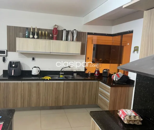 Casa con piscina a pasos del yacht y colegio sek – Lambaré, foto 5