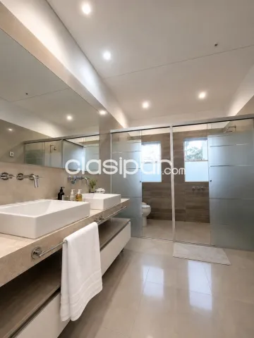 Residencia de Alta Gama Estilo Toscano moderno ubicada en el Barrio Mcal. Estigarribia — foto 2