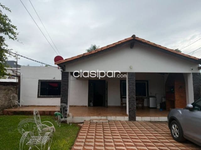 Casa de 3 dormitorios en San Lorenzo barrio espiritu santo