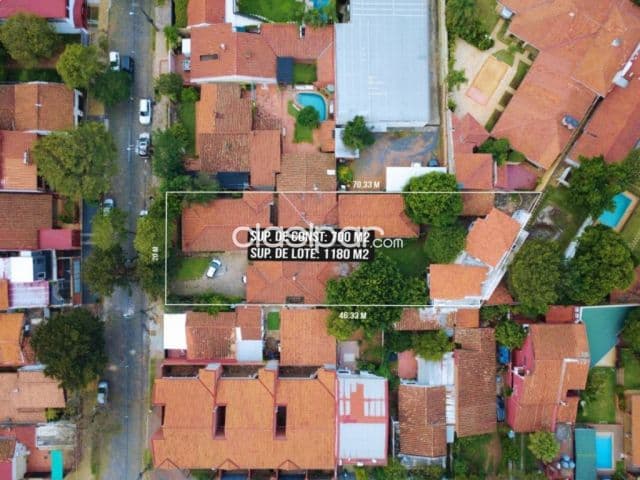 Terreno con casa en barrio Jara 1.180 m2 residencial