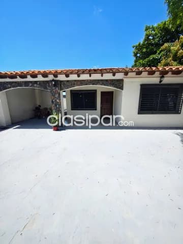 Casa en Mariano Roque Alonso, Piscina, Quincho 4 Dormitorios 441 m2 Terreno, foto 5