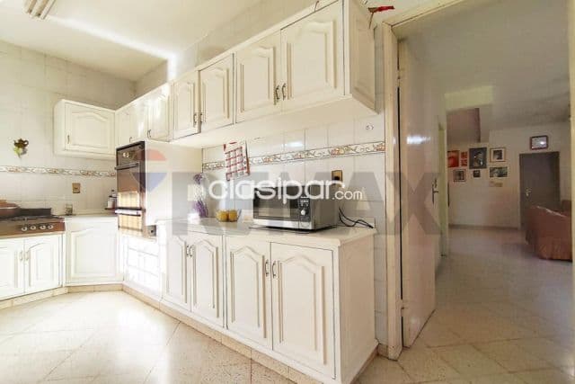 Casa 2 plantas bo.san vicente-asuncion- terreno 598 m2-lista para haitar — foto 1