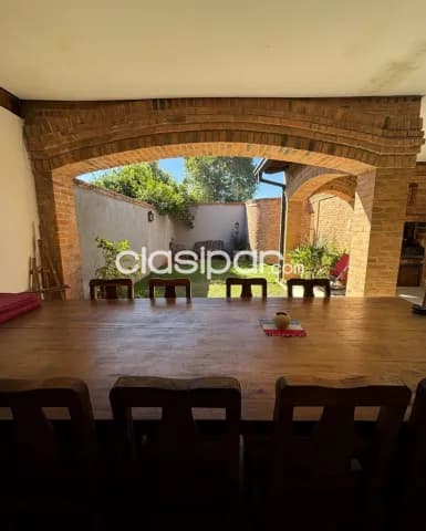 En venta amplia casa en el barrio Mbocayaty de Asunción, foto 4
