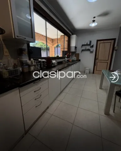 En venta amplia casa en el barrio Mbocayaty de Asunción, foto 5