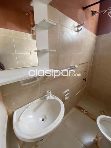 Casa independiente para oficinas o vivienda