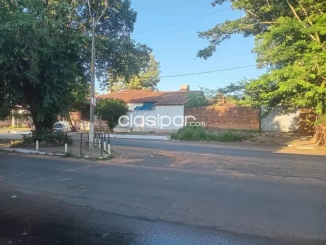 Terreno con Casa sobre Augusto Roa Bastos Salida de calle a calle, foto 4