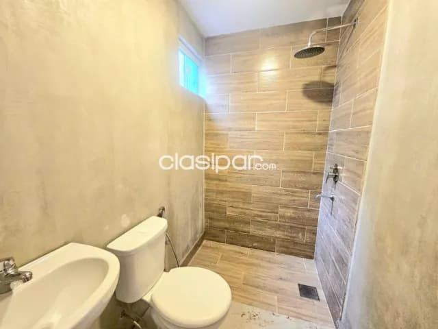 Duplex de 1 planta en Luque, zona ykua dure — foto 3