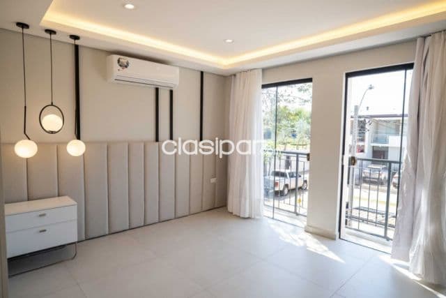 🏡 hermosa casa pareada en alquiler – zona conmebol cod. 7055, foto 1