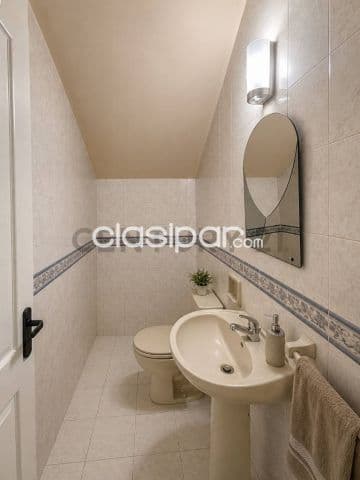 amplia casa en Fernando de la Mora