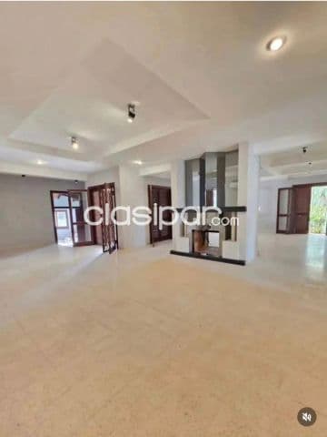 Unicoo terreno esquina en Villa Morra 1755 m2 s/eduardo l.moreira ideal p/desarrollo
