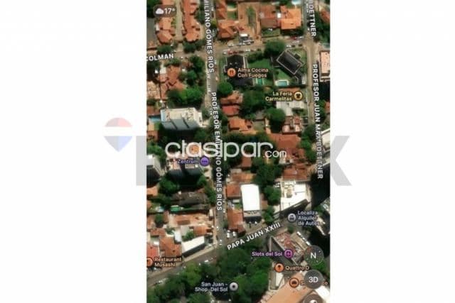 Amplio terreno en zona shopping del sol