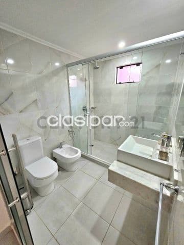 Us$ 380.000 en venta casa de 3 habitaciones en el barrio ycua sati totalmente remodelada — foto 1