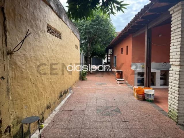 Excelente propiedad en venta a 50 m de Av. Libertad – Barrio Laurelty, Luque, foto 5