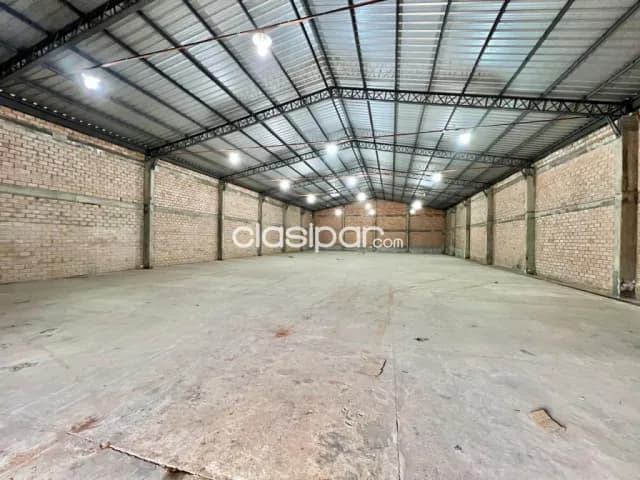 En Alquiler Depósito de 680 m2 en Mariano Roque Alonso, foto 3
